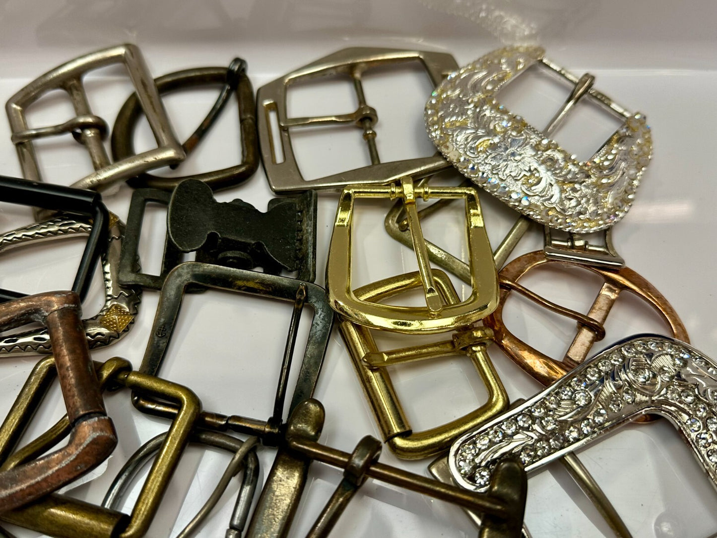 33 Piece Mixed Lot, Grab Bag - Resale Gifts! Vintage & Modern Belt Buckles