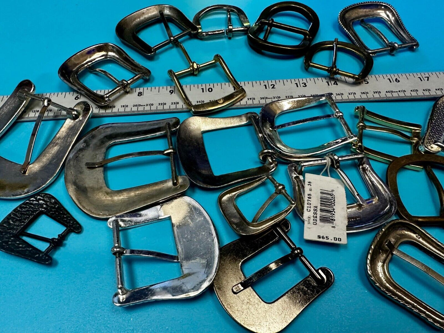 20 Vintage & Modern Ranger Style Belt buckles - Lot, Grab Bag - Resale Gifts!