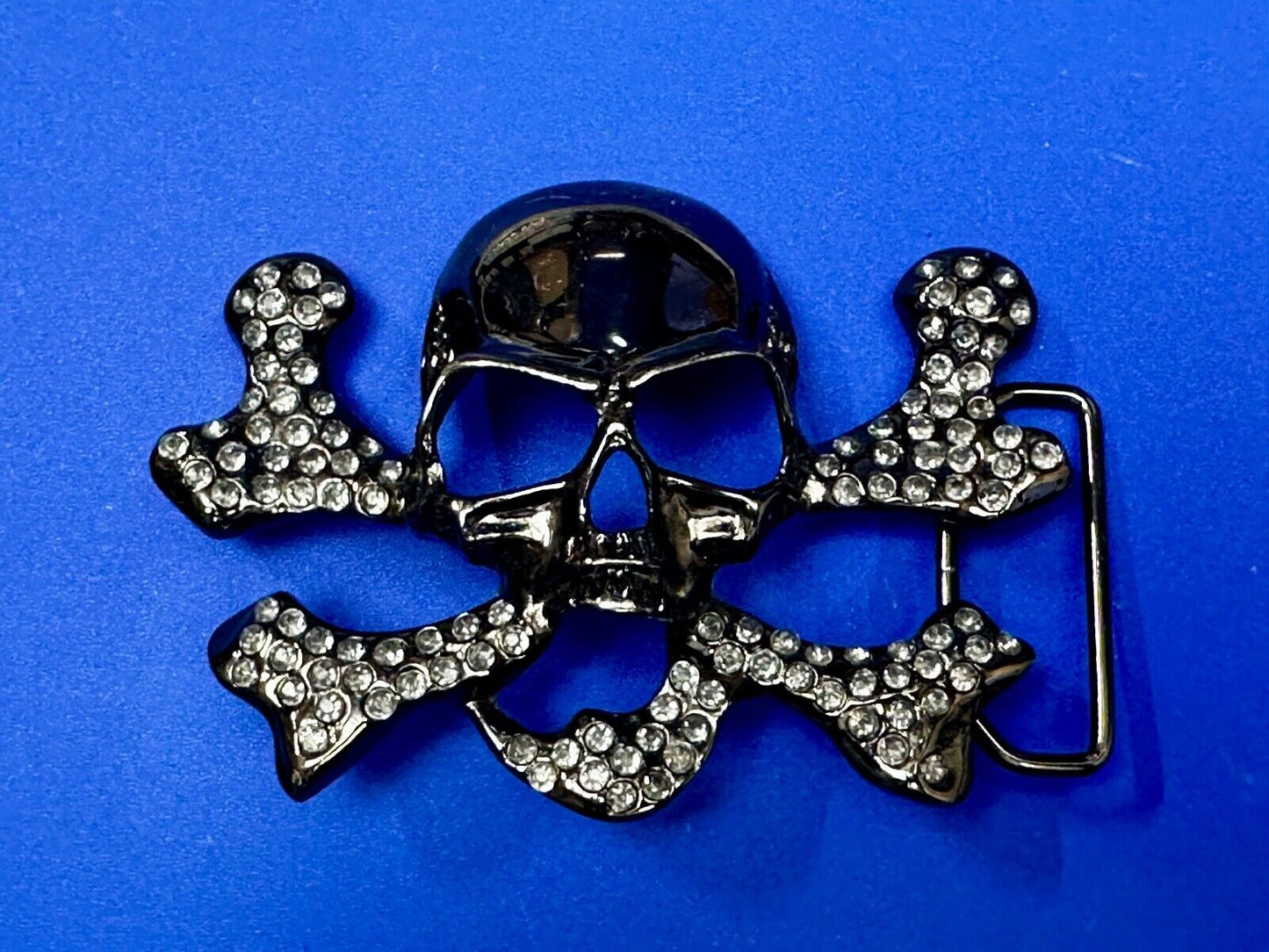 Black color skull and crossbones Belt Buckle covered in Rhinestone accents