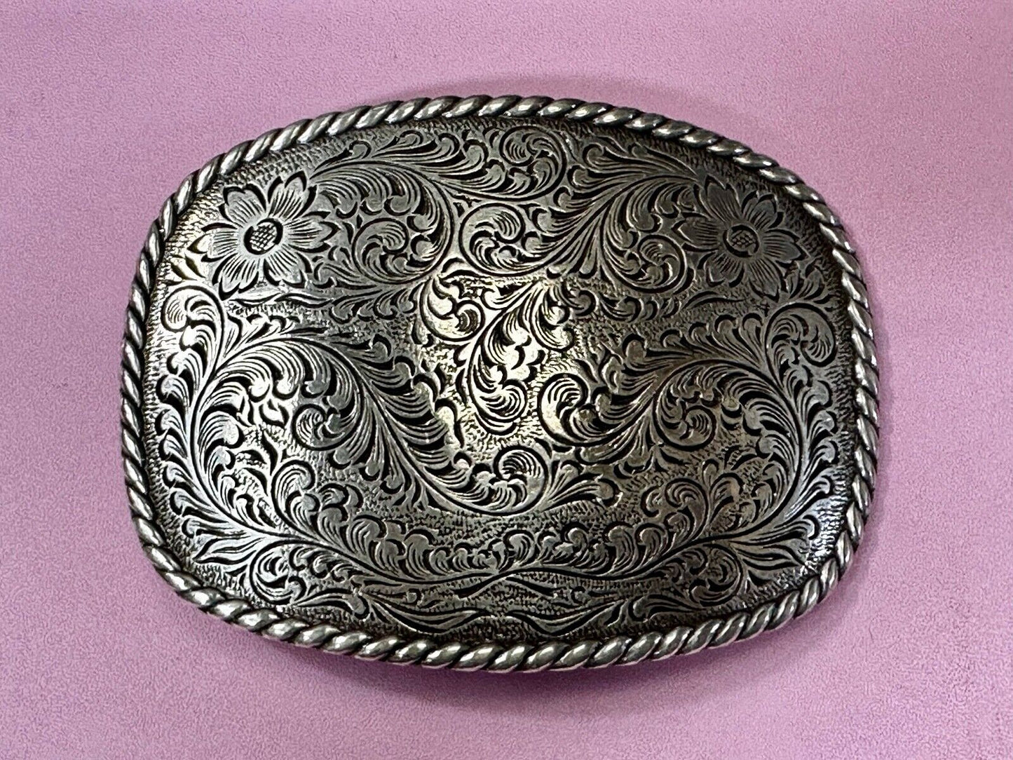 Beautiful Flower Leaf Swirl Floral Theme Silver Tone Belt Buckle -Nocona Buckles