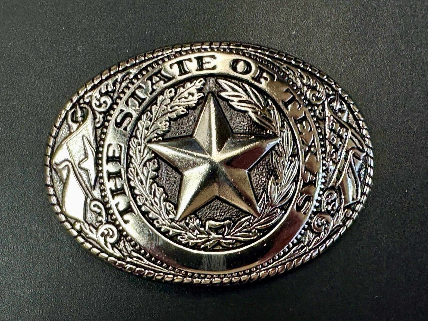 The great state of TEXAS - Tx Star Flag - Silver tone NOS belt buckle