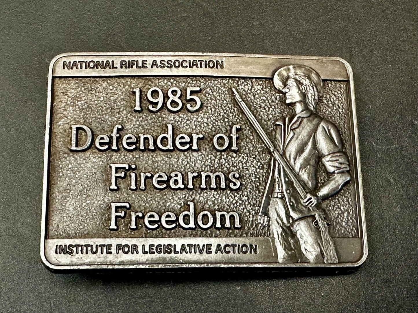 1985 Defender of Firearms Freedom Vintage NRA ILA NOS Gun Collector Belt Buckle