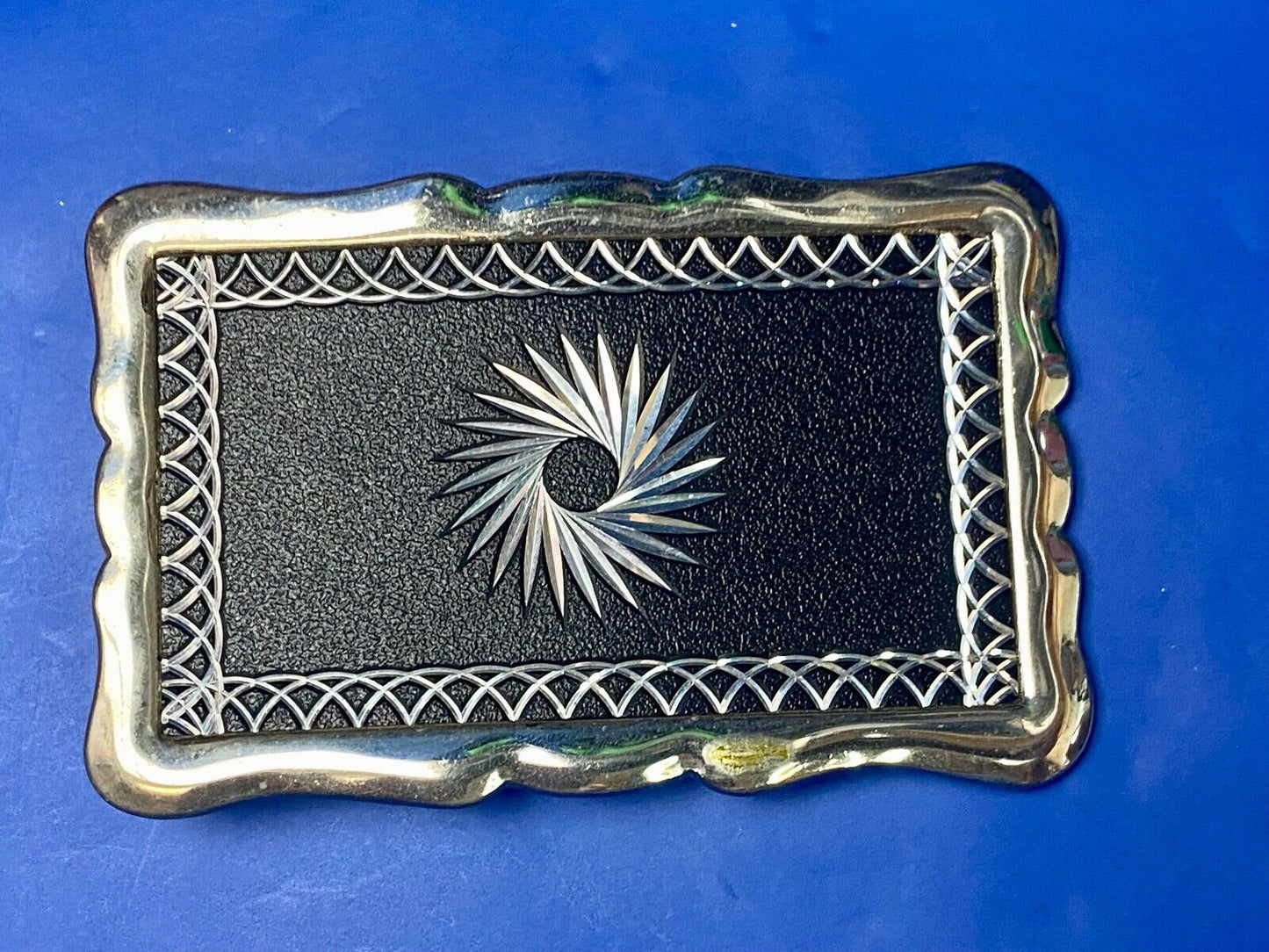 Vintage Etched Star Swirl Burst Pattern Western Black & Silver Belt Buckle