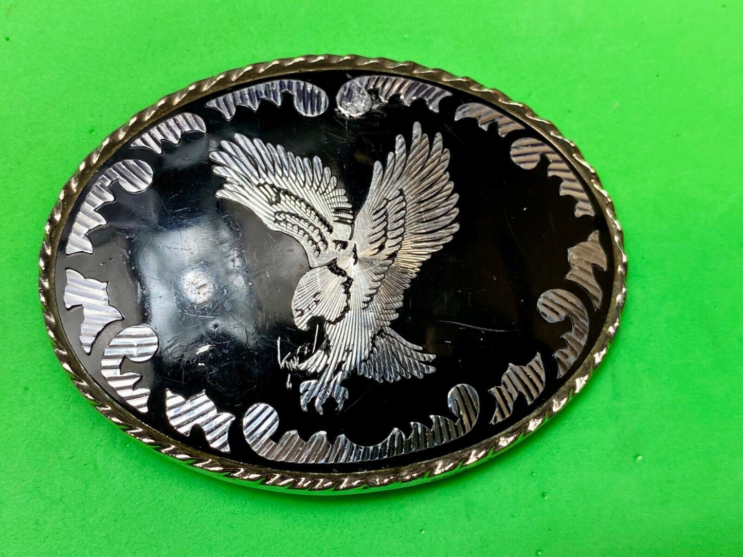 black and silver color Hunting Diving Patriotic Eagle on western belt buckle - W