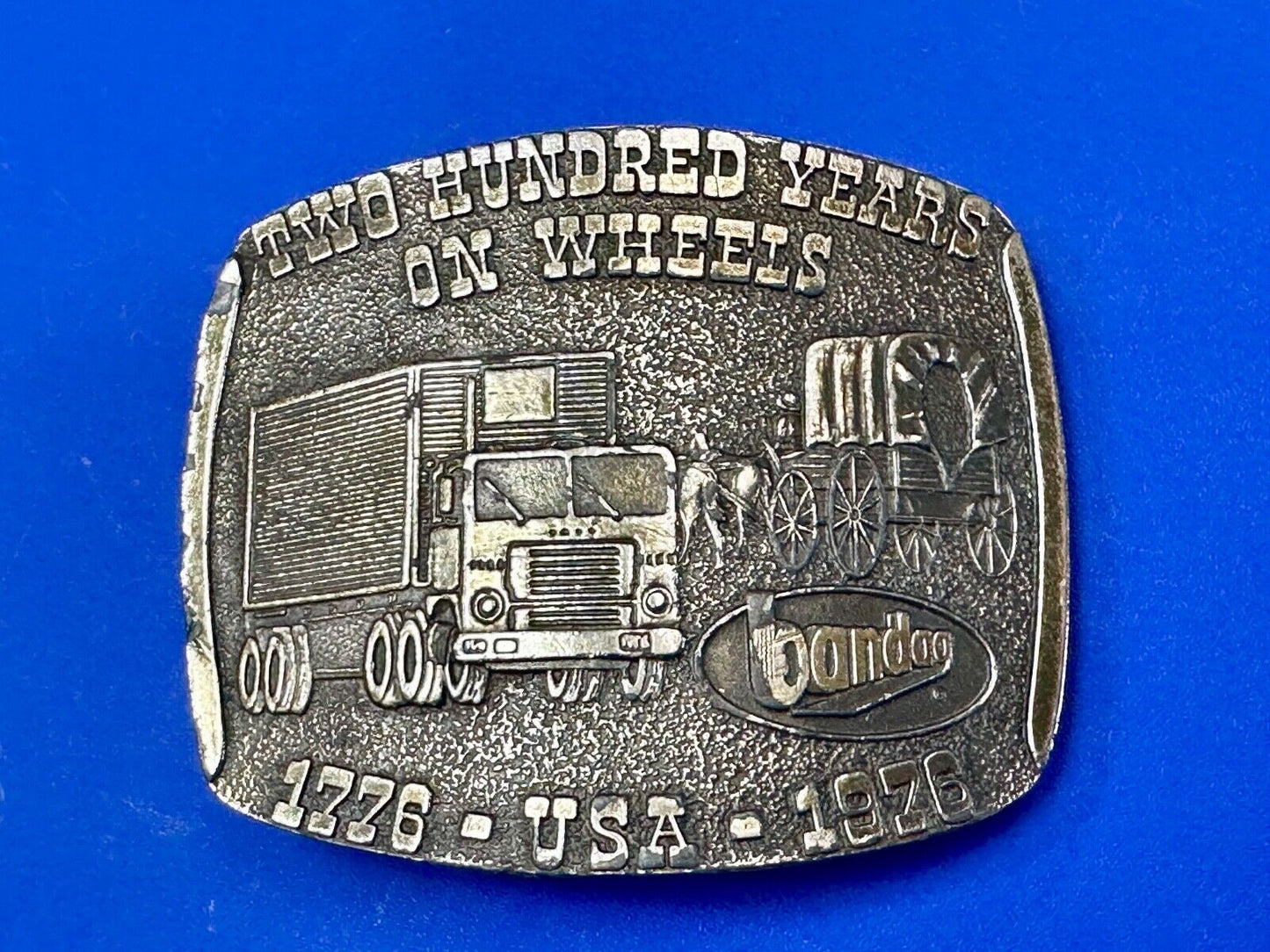 Bandog 200 years on wheels Semi Wagon Bicentennial belt buckle by Lewis Buckles