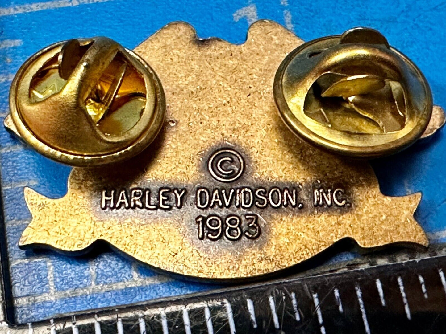 Vintage 1983 Harley Davidson Eagle Badge HOG Owners Group Jacket Vest Biker Pin