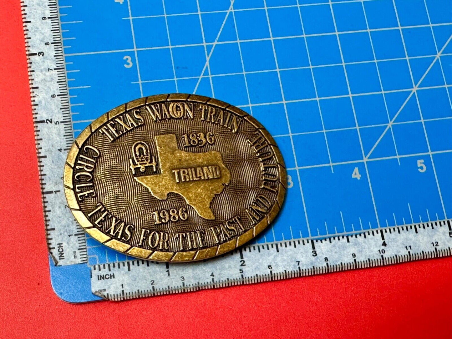 1986 Texas wagon train TRILAND Circle Tx for past & Future Balfour belt buckle