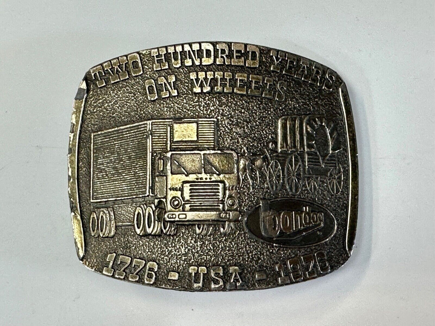 Bandog 200 years on wheels Semi Wagon Bicentennial belt buckle by Lewis Buckles