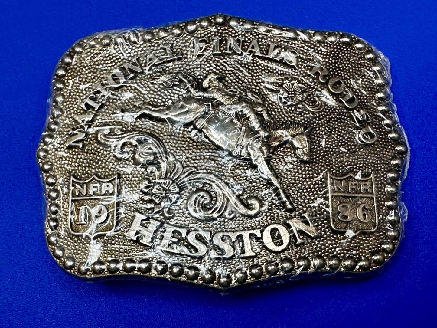 1986 ADULT SIZE NATIONAL FINALS RODEO HESSTION NFR NOS Cowboys Belt Buckle