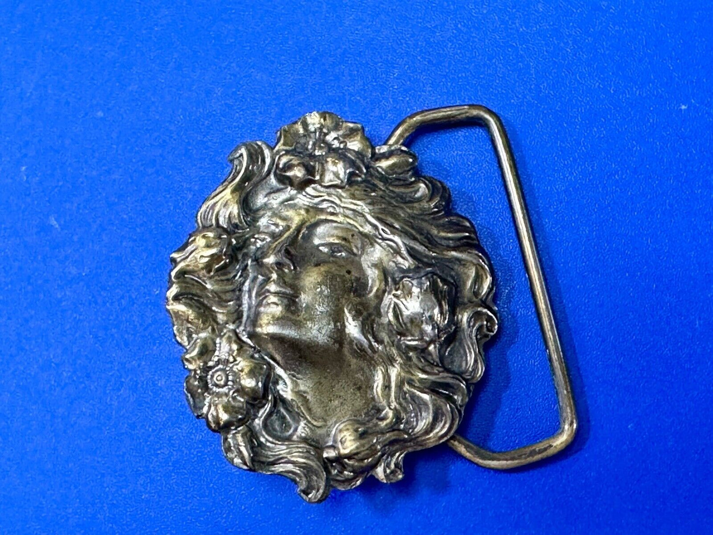 Beautiful Women's Cameo - vintage Lewis belt buckle