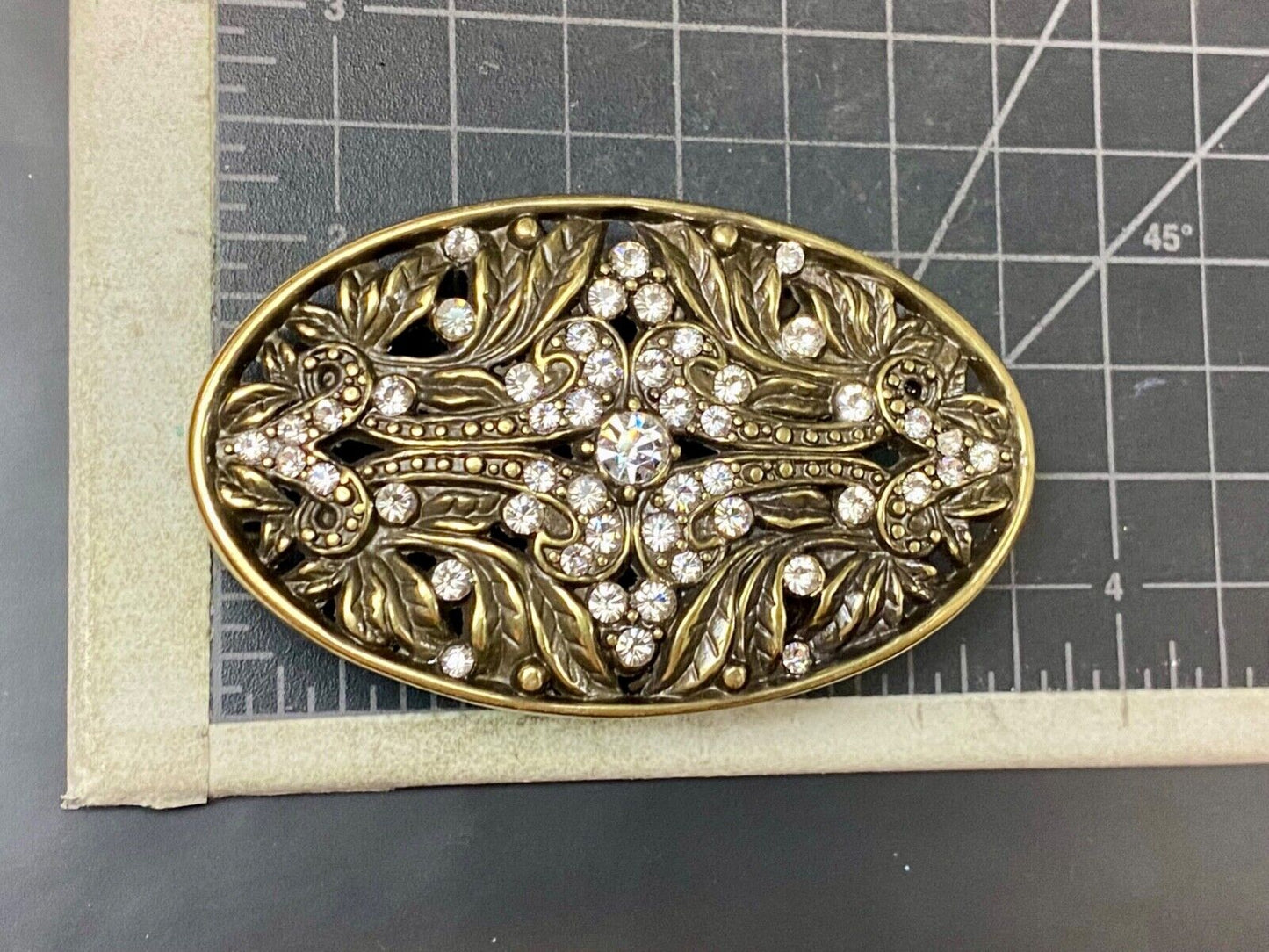 Beautiful Clear Rhinestone covered western see through belt buckle