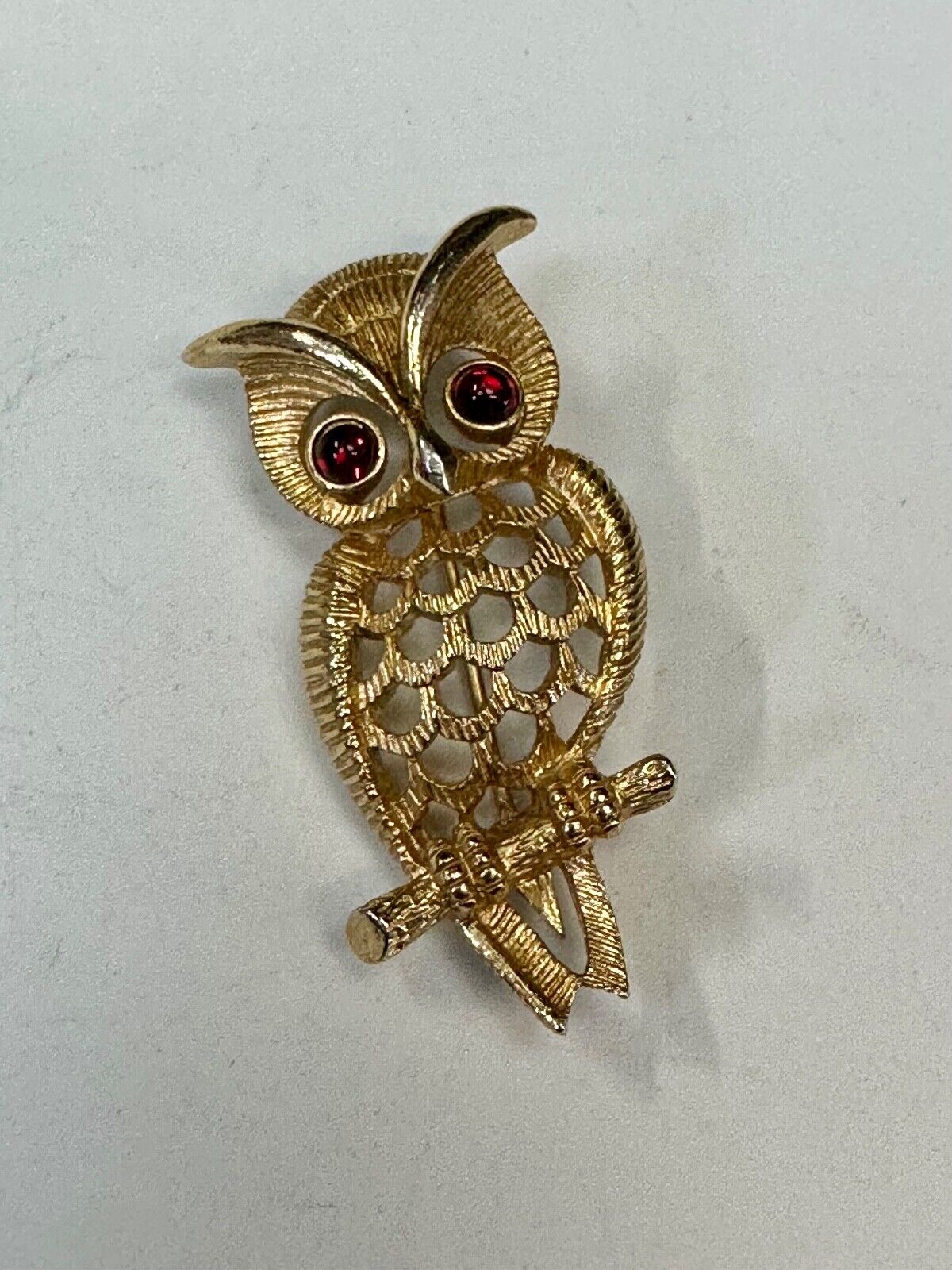 Avon Perched Owl Brooch Gold Tone Red Eyed Owl Pin
