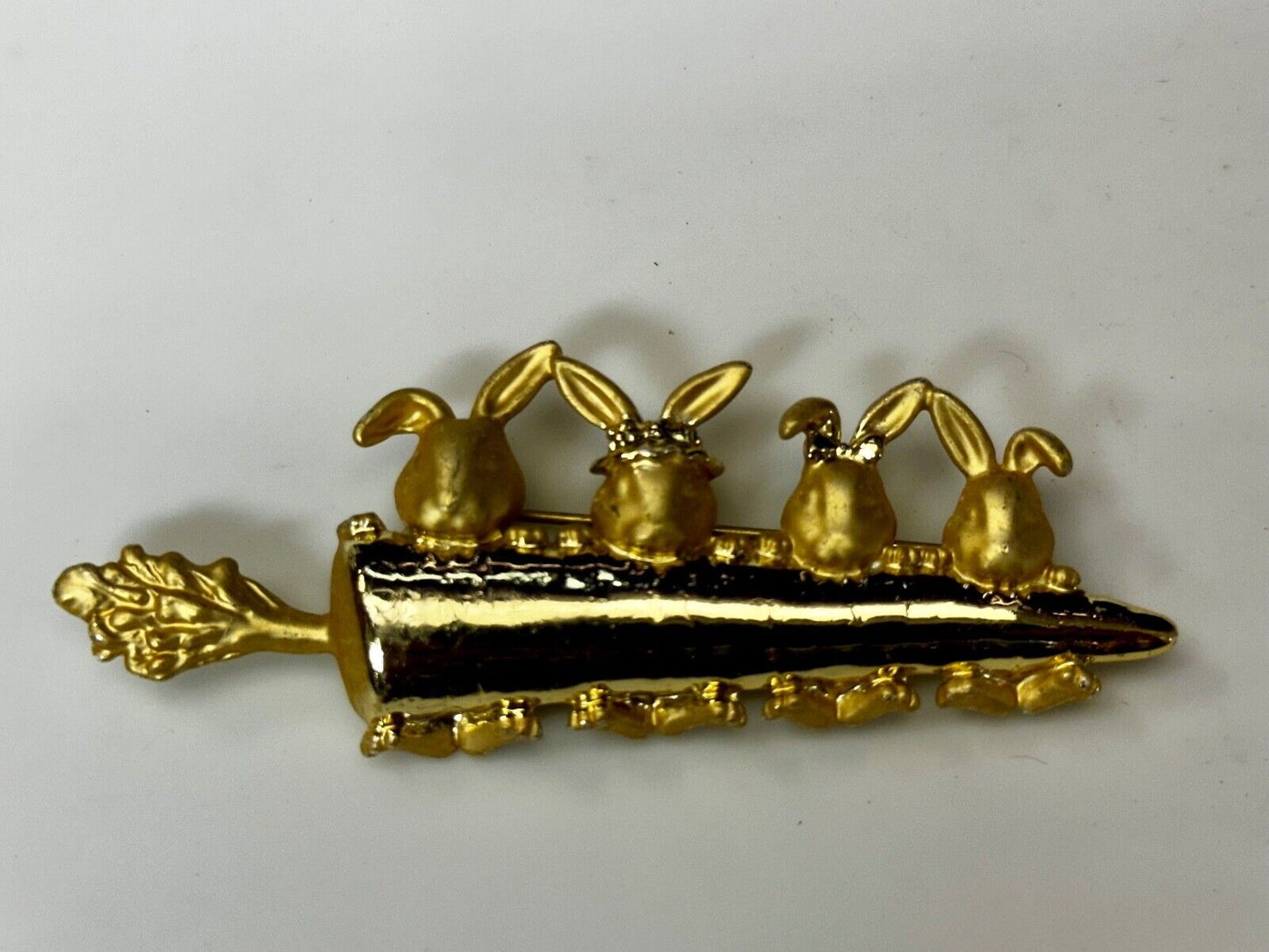Adorable Bunny Rabbit Family Eating Carrot Gold Tone Pin Brooch Signed by AJC