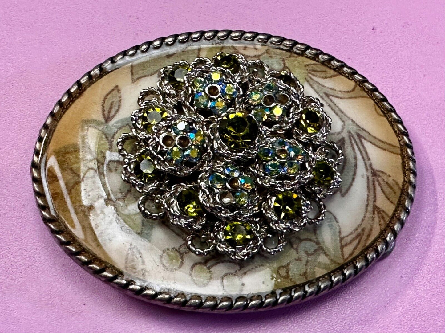 Beautiful Chunky Centerpiece Flower Pattern Rhinestone Accented IVAN Belt Buckle