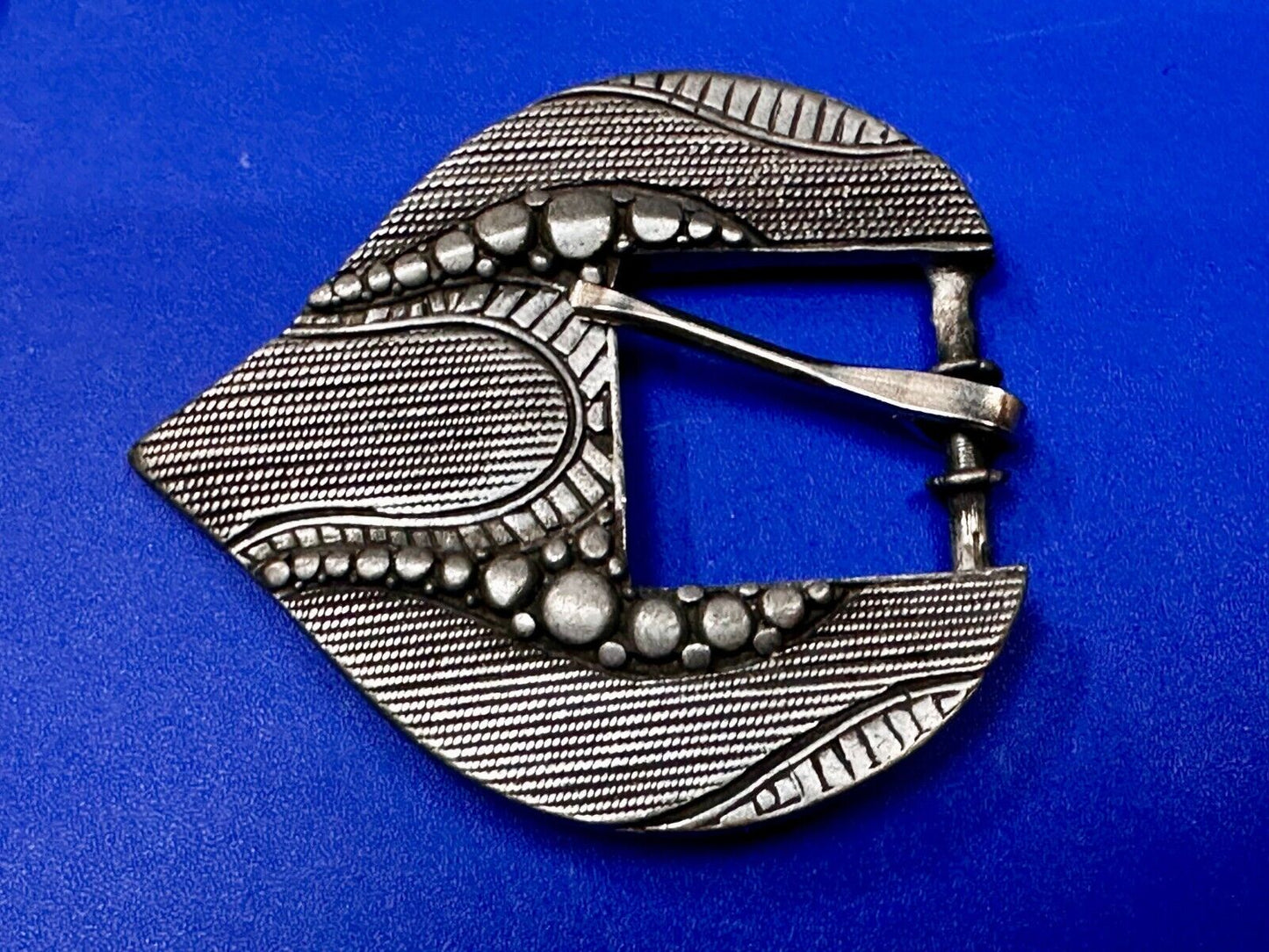 Beautiful Heart Shape Textured Replacement Dress Silver Tone Belt Buckle- MZ RCC