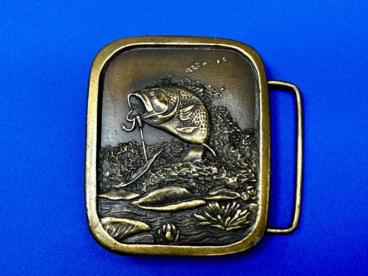 Bass Sport Fishing Vintage 1976 Indiana Metal Craft Belt Buckle