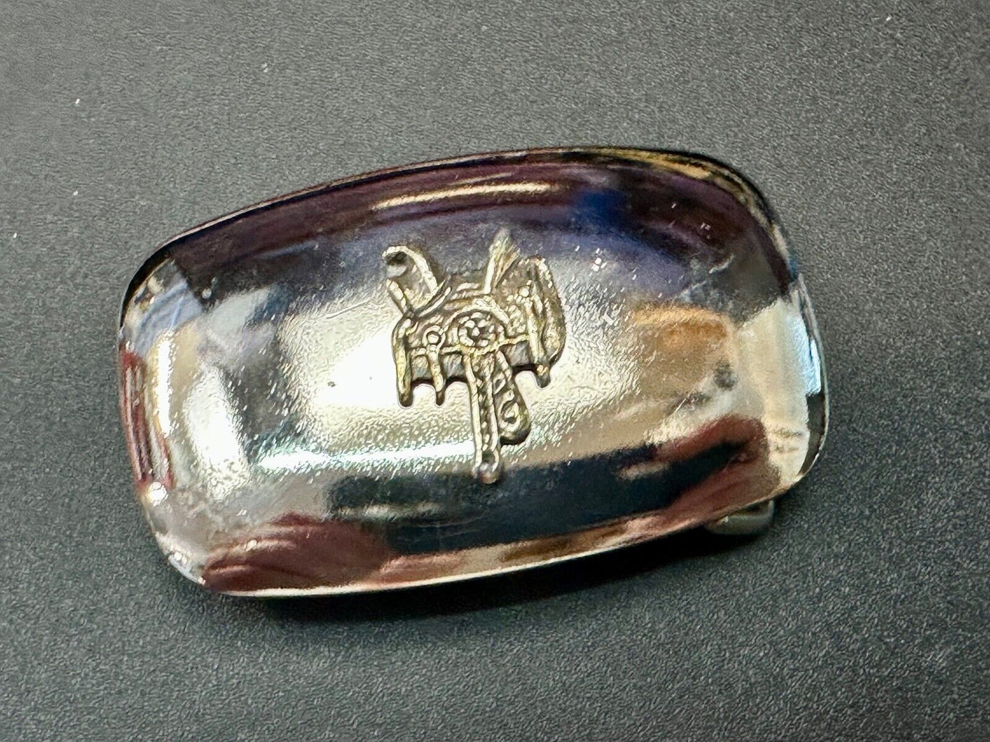 Beautiful two tone Horse Saddle on reflective western belt buckle