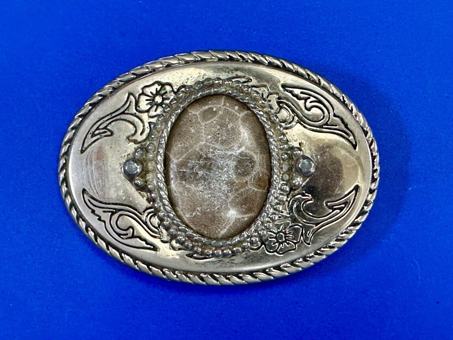Vintage cabochon cab stone centerpiece on western silver tone belt buckle