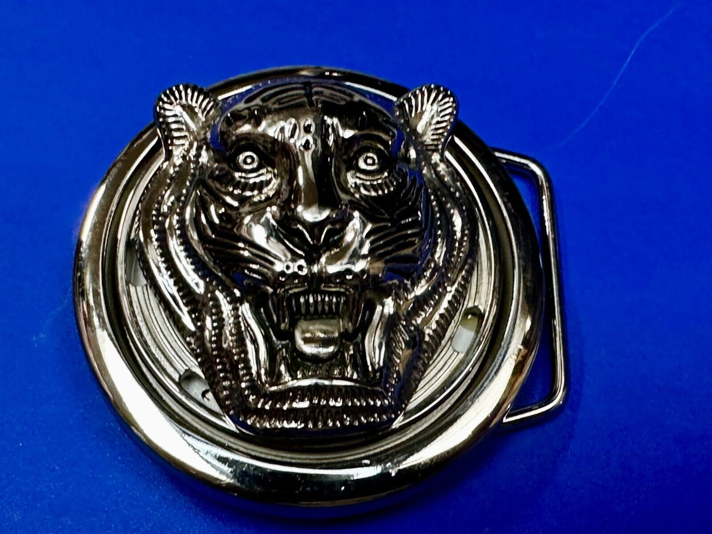 Tiger Lion's Head Figural Silver Tone Silver Color Belt Buckle - No batteries