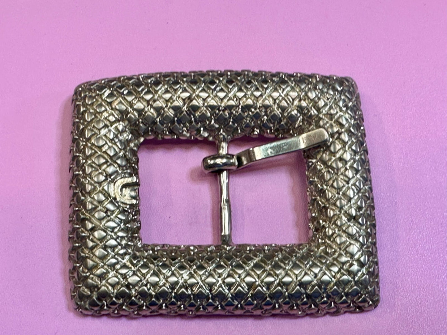Thick Textured Metal Center Bar Silver Color Hippy Replacement Dress Belt Buckle