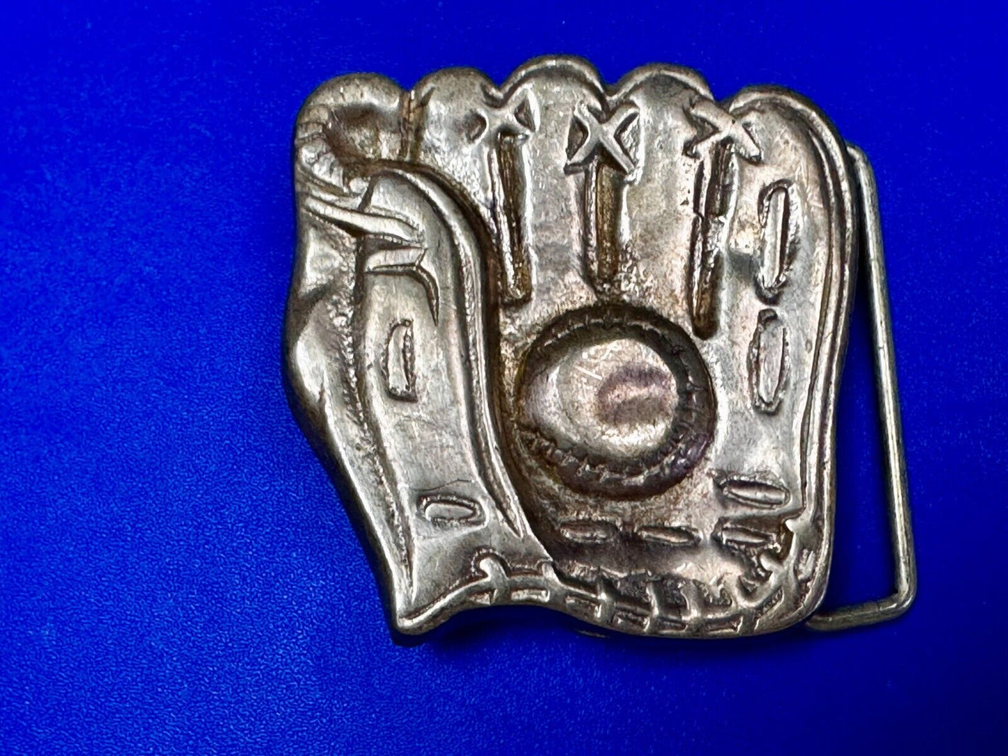 Baseball Glove Mitt Catching Ball Unique Sports Figural Solid Brass Belt Buckle