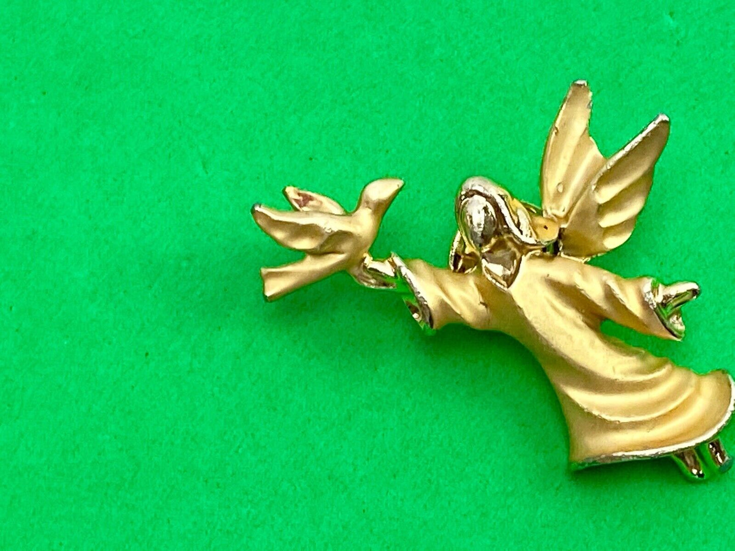Vintage Christmas Angel Holding Bird Dove? Brooch Pin Gold Tone GiGi Giusti