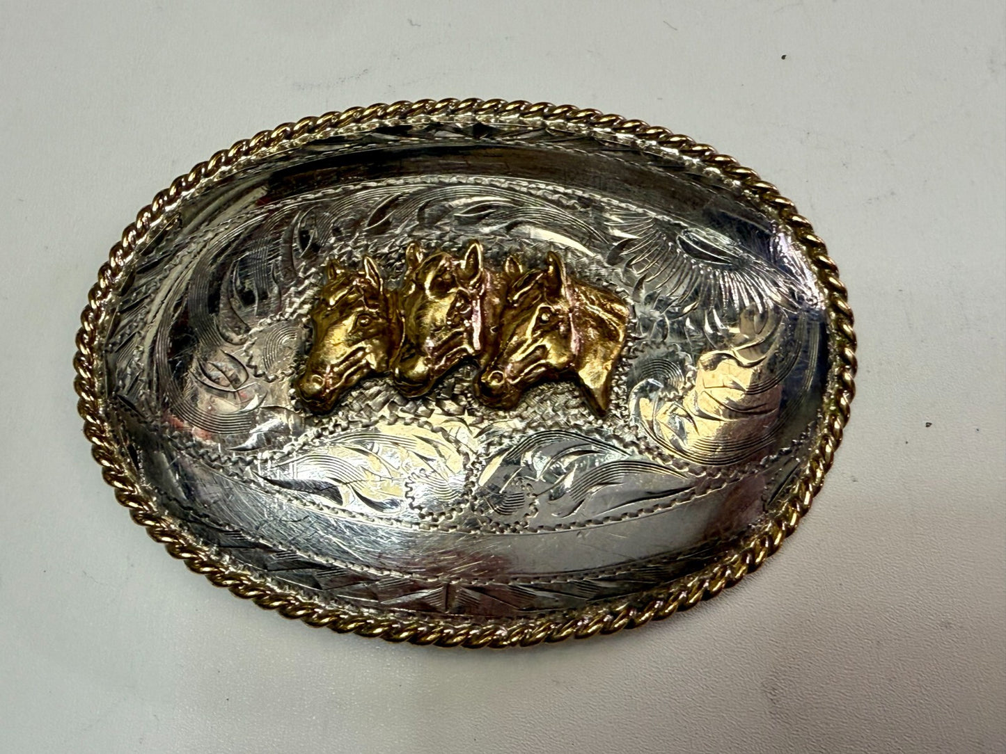 3 Horse Heads - Blank Ribbons Tex Tan Sterling Front Hand Engraved Belt Buckle
