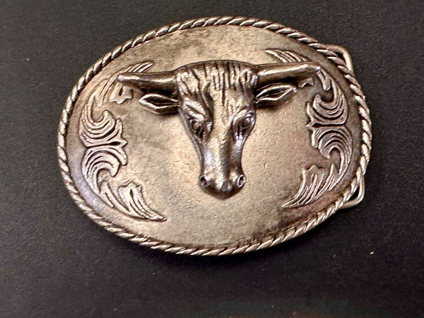 The Longhorn cow steer - cowboys cowgirls western oval silver tone belt buckle