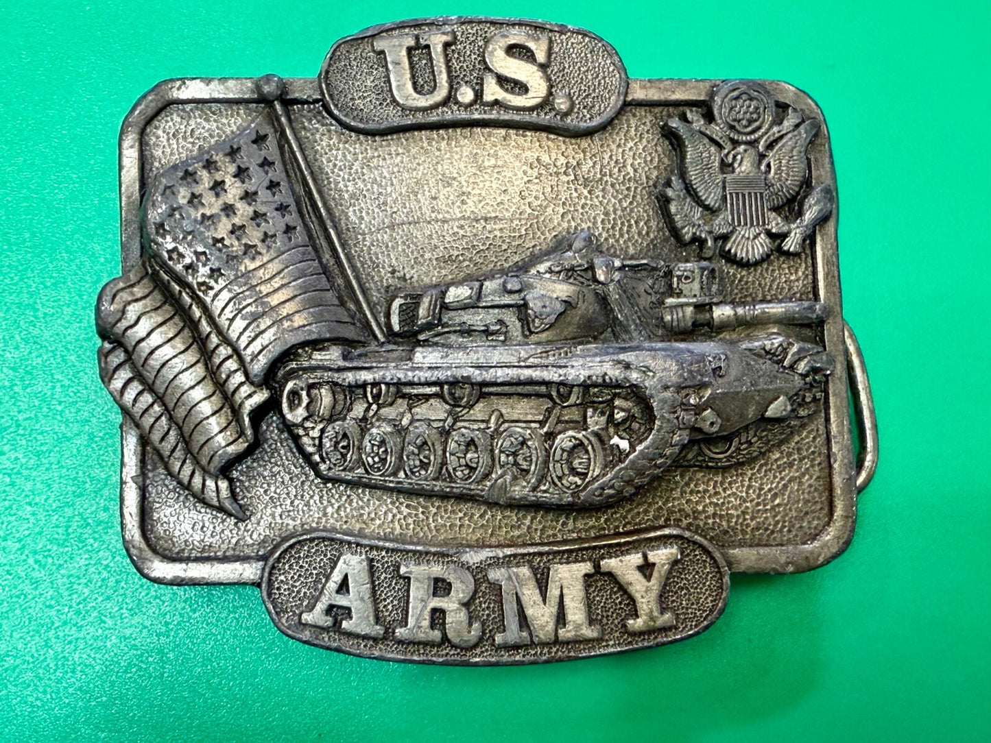 Bergamot U.S. Army K-132 Tank Flag Vtg. 1982 United States Military Belt Buckle