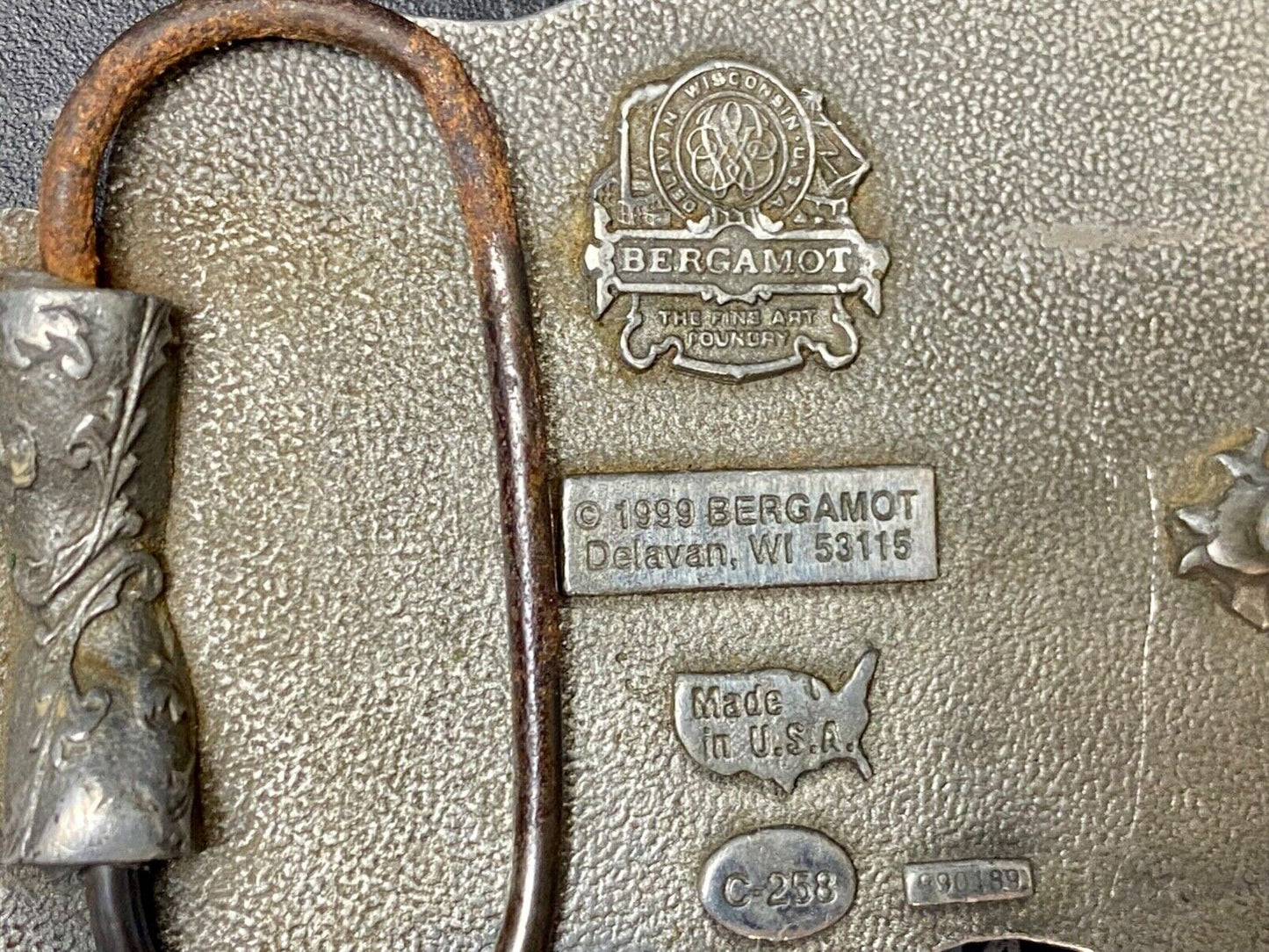Usa Patriotic American Flag Waving Free Vintage 1999 Bergamot Belt Buckle C-258