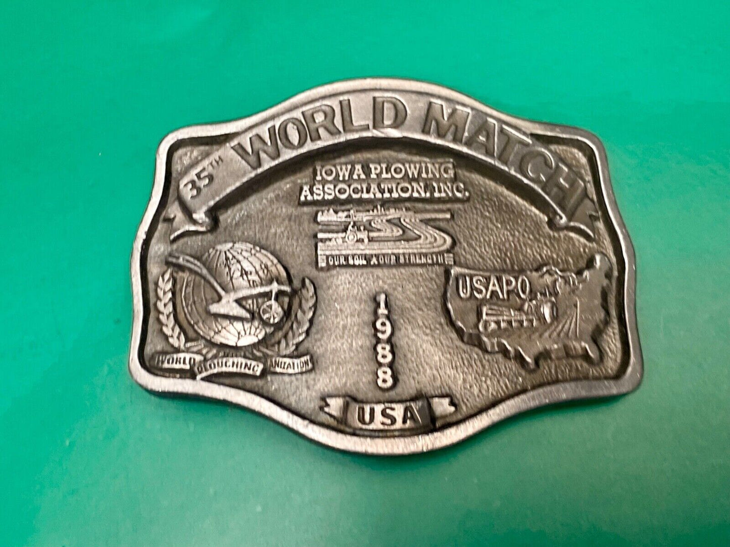 USA Plowing Organization IOWA USAPO world match 1988 commemorative belt buckle