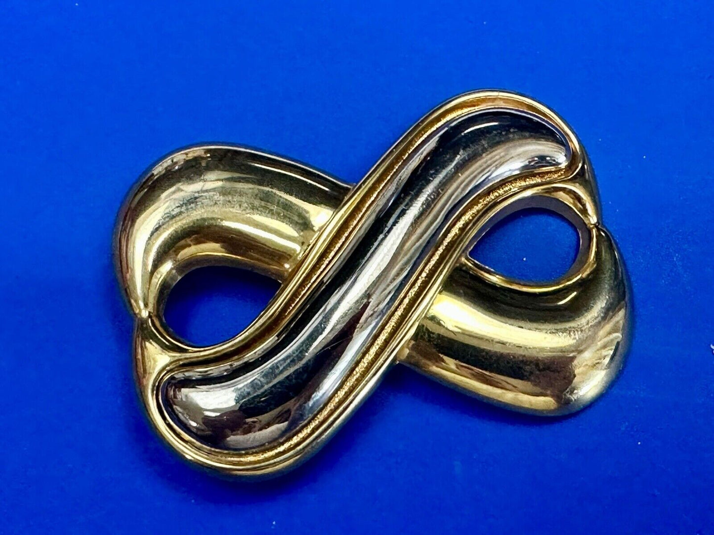 Vintage Day Lor signed gold & silver tone signed scarf shoe clip belt buckle