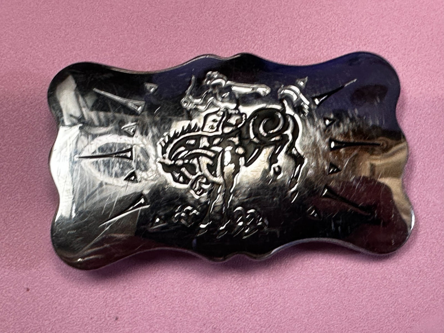 Vintage Bow & Arrow Horseback Cowboys and Indians Western Chambers Belt Buckle
