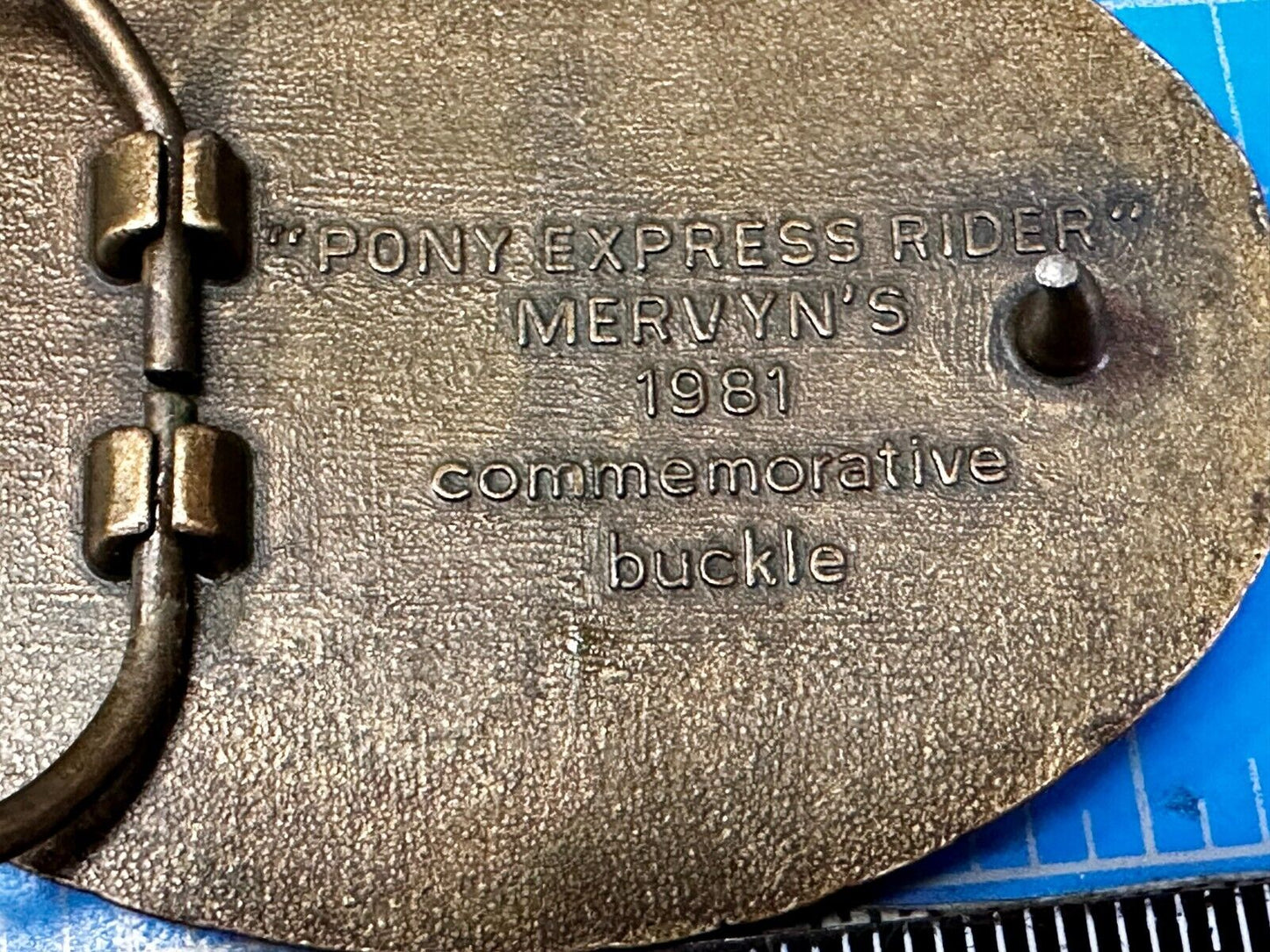 Vintage 1981 Pony Express Rider Mervyn's Commemorative Brass Tone Belt Buckle