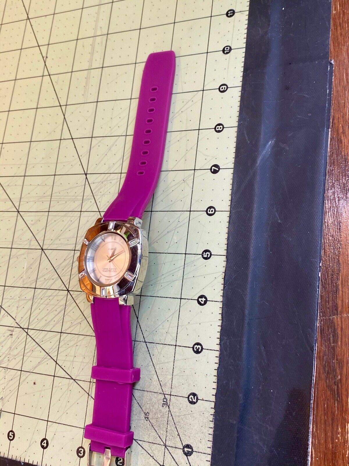 Terner 052009-1 Women's Watch - Pink Band Rhinestone Accents - New Battery