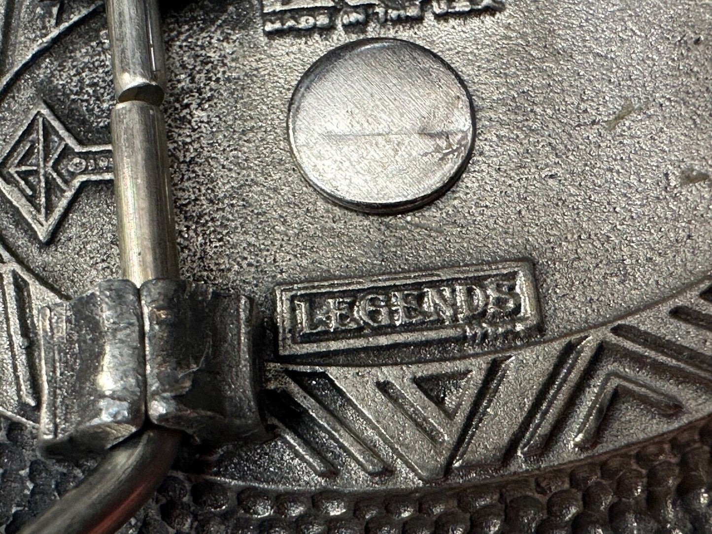 The Great Wolf - Native American Indian Feathers USA made Legends belt buckle