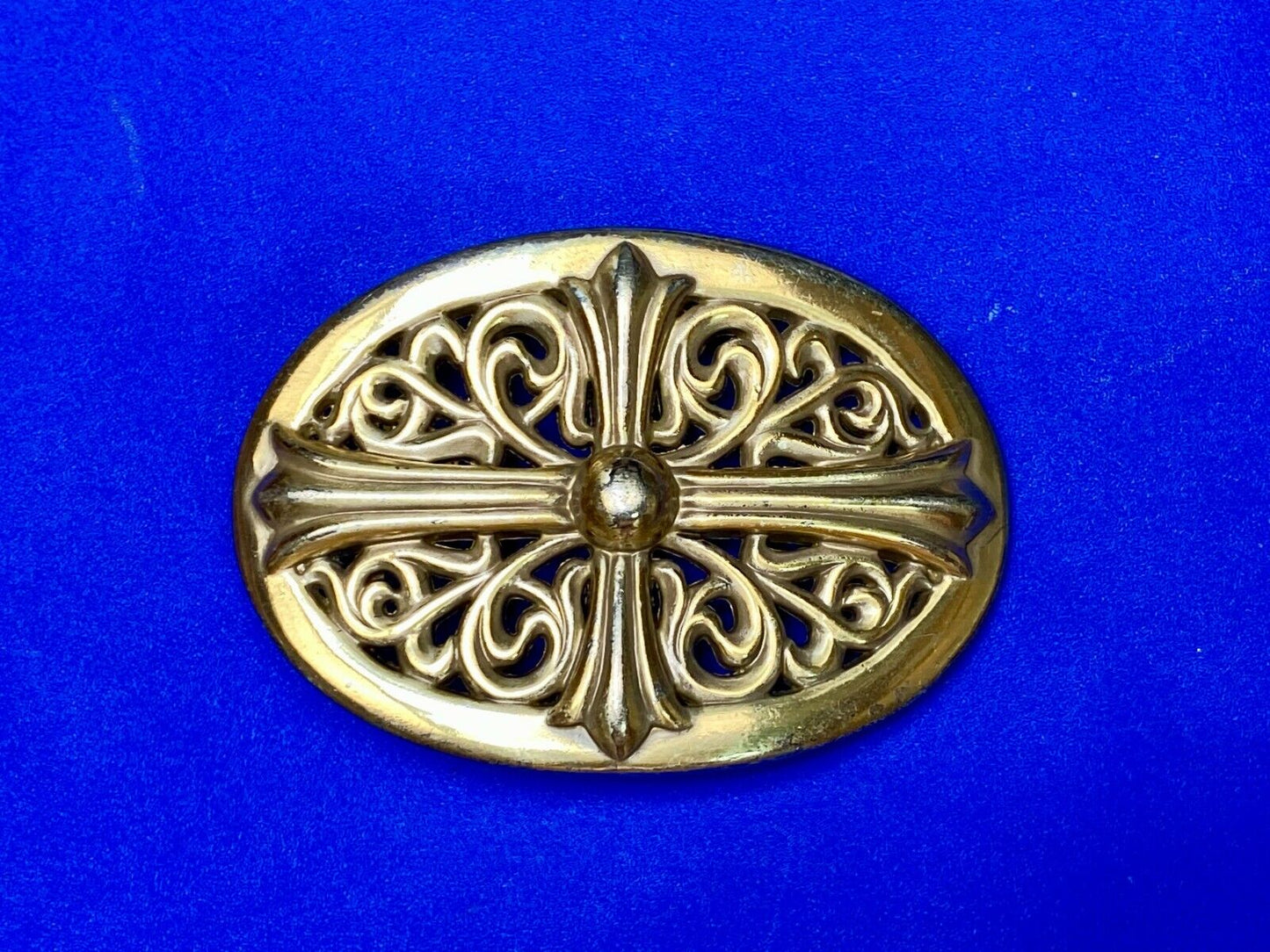 Beautiful Ornate Gold Color Western See Through Oval Belt Buckle