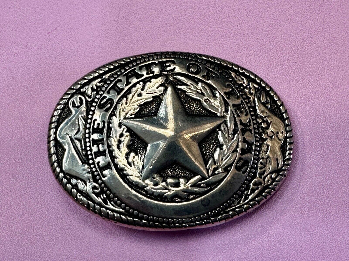 The Great State of Texas Star Flag Theme Vintage Silver tone western Belt Buckle