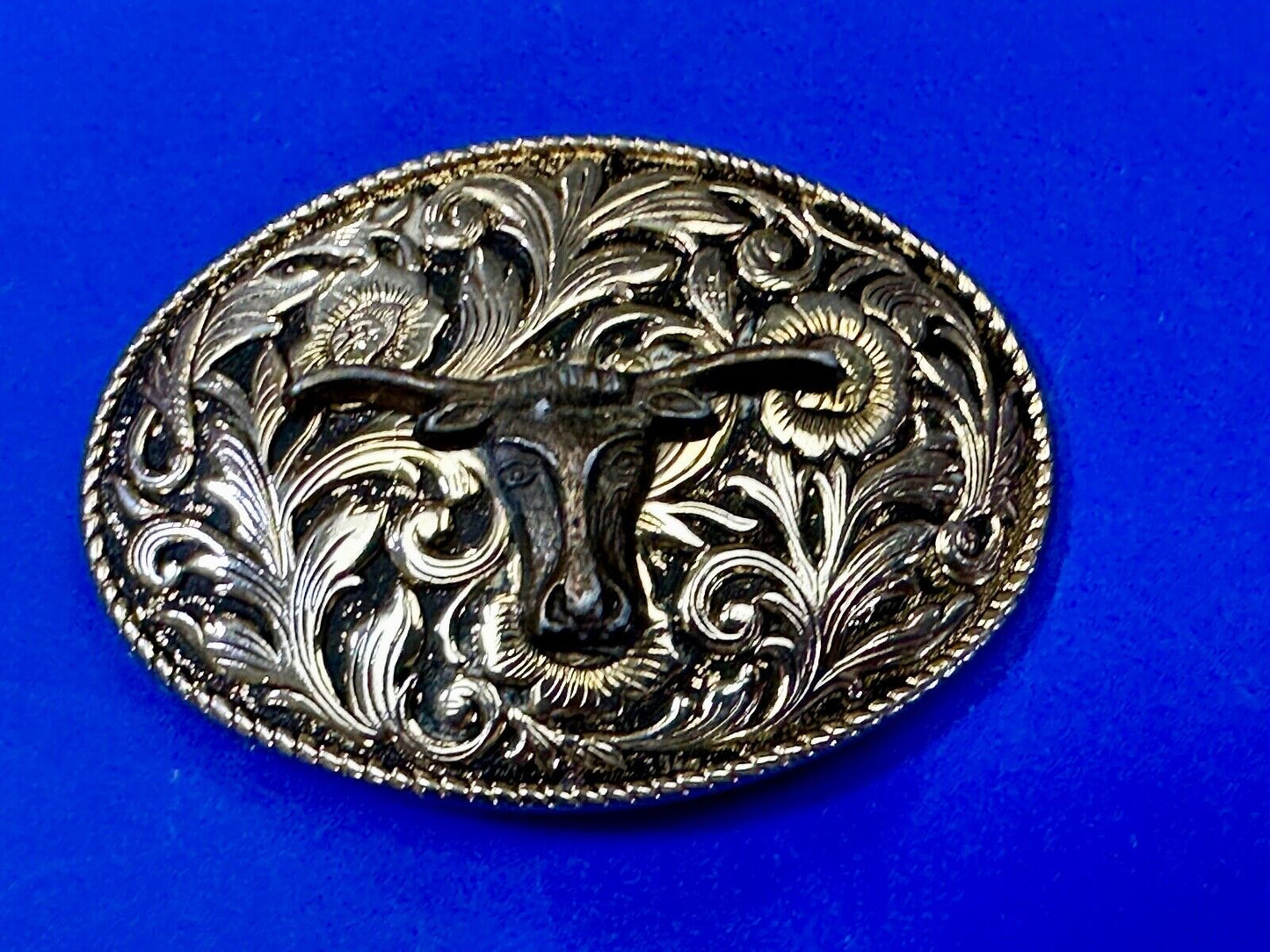 The Longhorn cow steer - cowboys cowgirls western Vintage belt buckle to restore