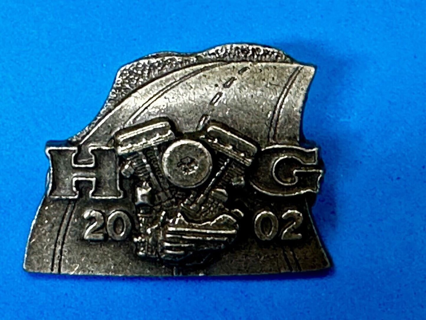 2002 Harley Davidson Engine Owners Group HOG Pin for Jacket or Vest