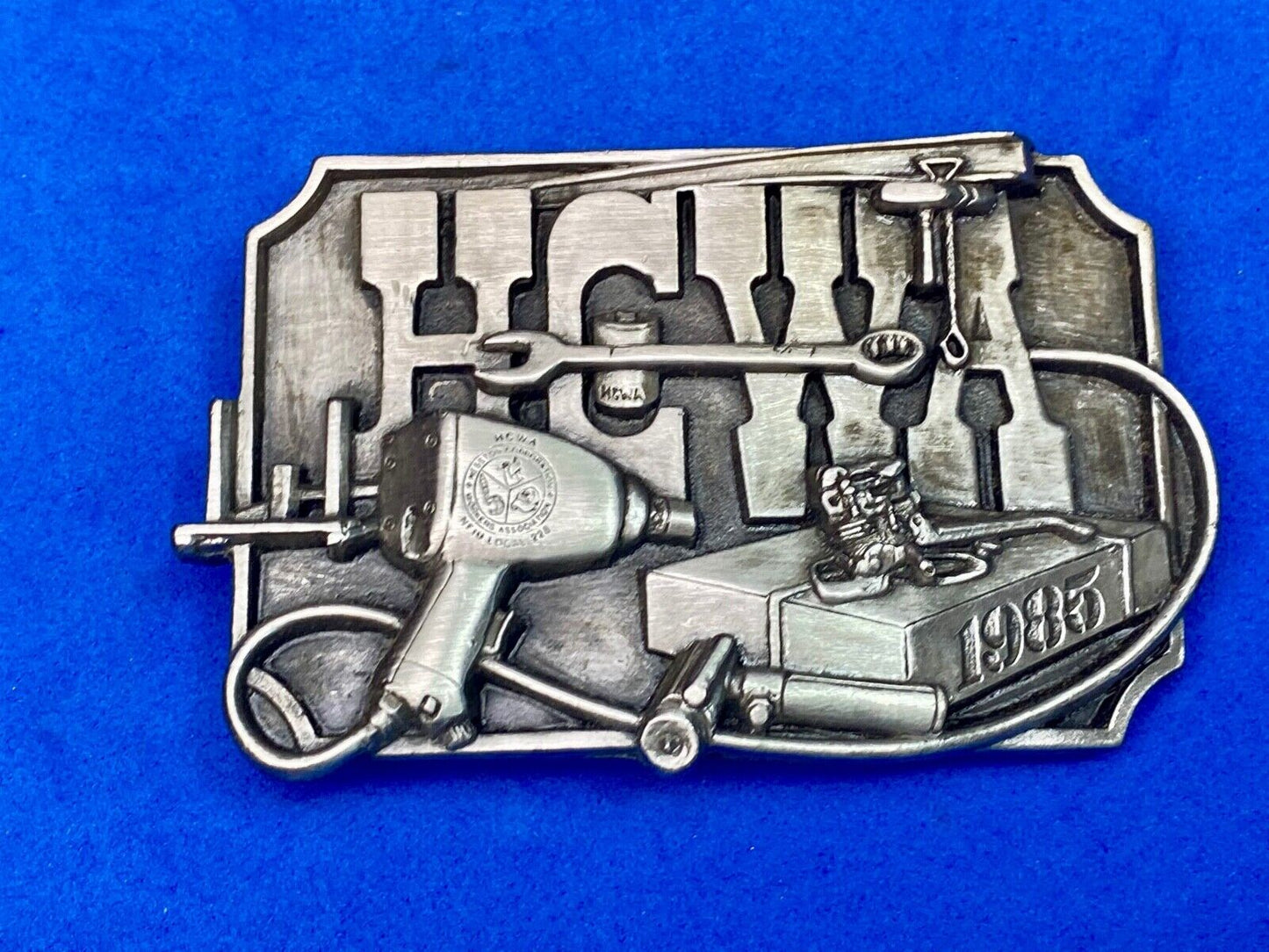 1985 Hcwa Hesston Corp Workers Association Commemorative Belt Buckle