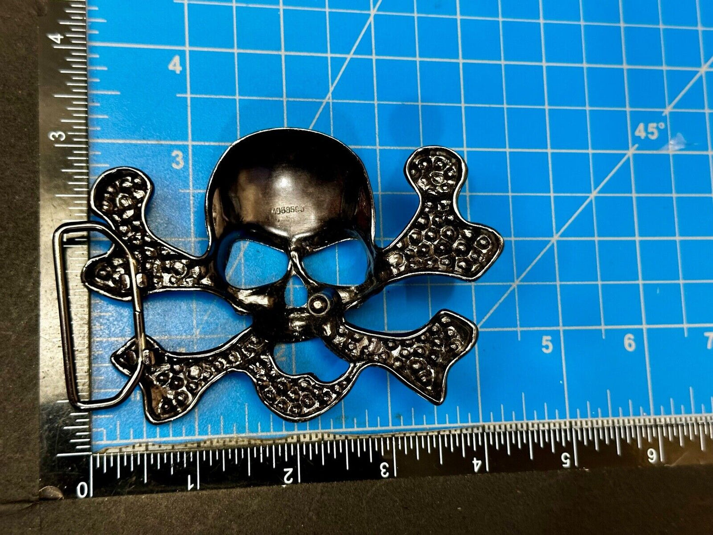Black color skull and crossbones Belt Buckle covered in Rhinestone accents