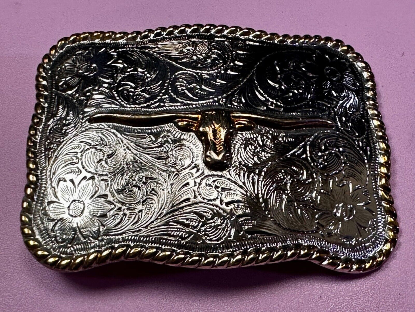Texas Longhorn Vintage Western Flower Swirl Design Belt Buckle With Rope Boarder