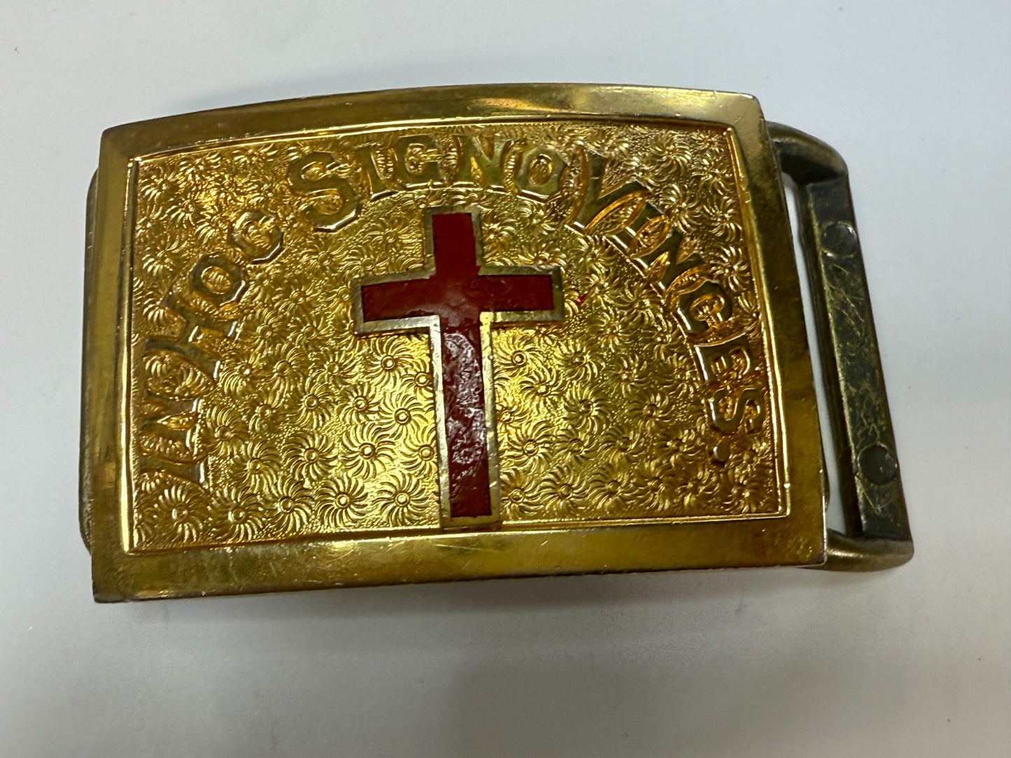 VINTAGE In Hoc Signo Vinces Masonic Knights Templar RED CROSS Belt Buckle