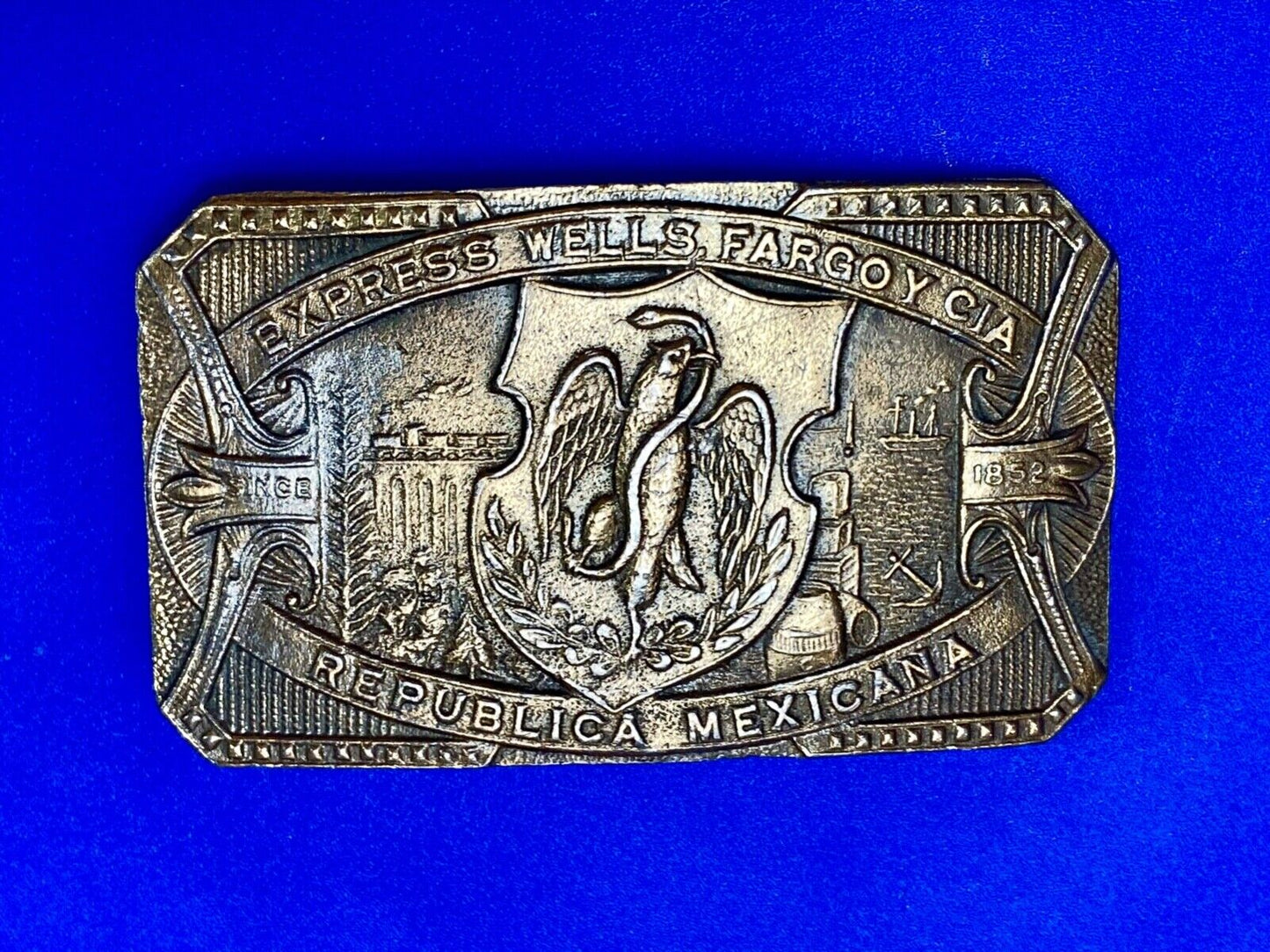 belt buckle wells