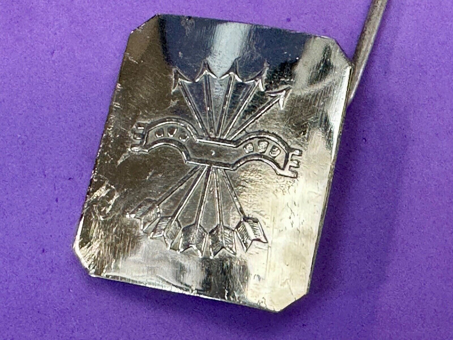 The 5 Arrows Hotel? Waddesdon Manor? England Family Embalm? Antique belt buckle
