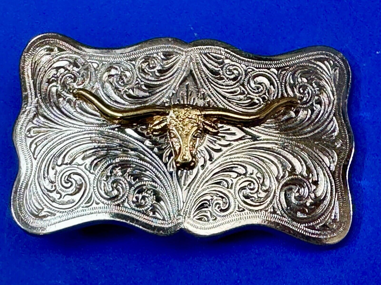 The Longhorn cow steer - cowboys cowgirls western two tone belt buckle