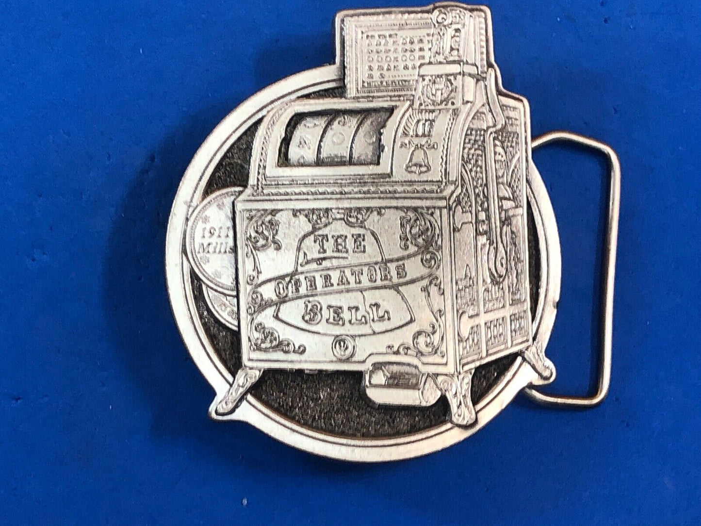 Vintage 1976 great American **MILLS ANTIQUE SLOT MACHINE** Belt Buckle