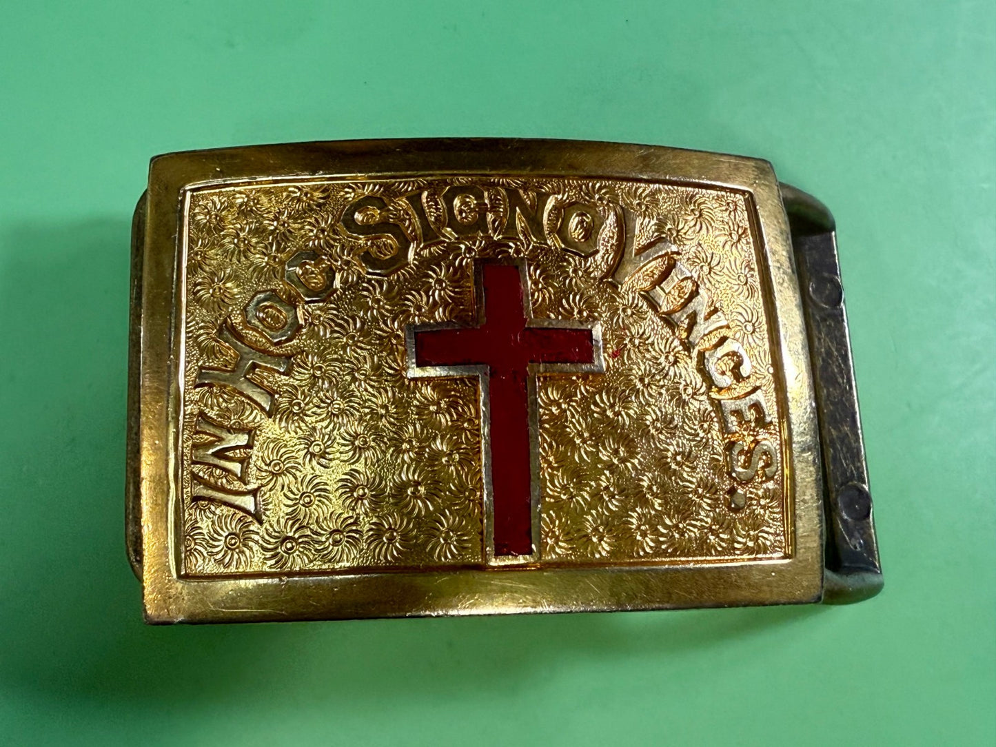 VINTAGE In Hoc Signo Vinces Masonic Knights Templar RED CROSS Belt Buckle