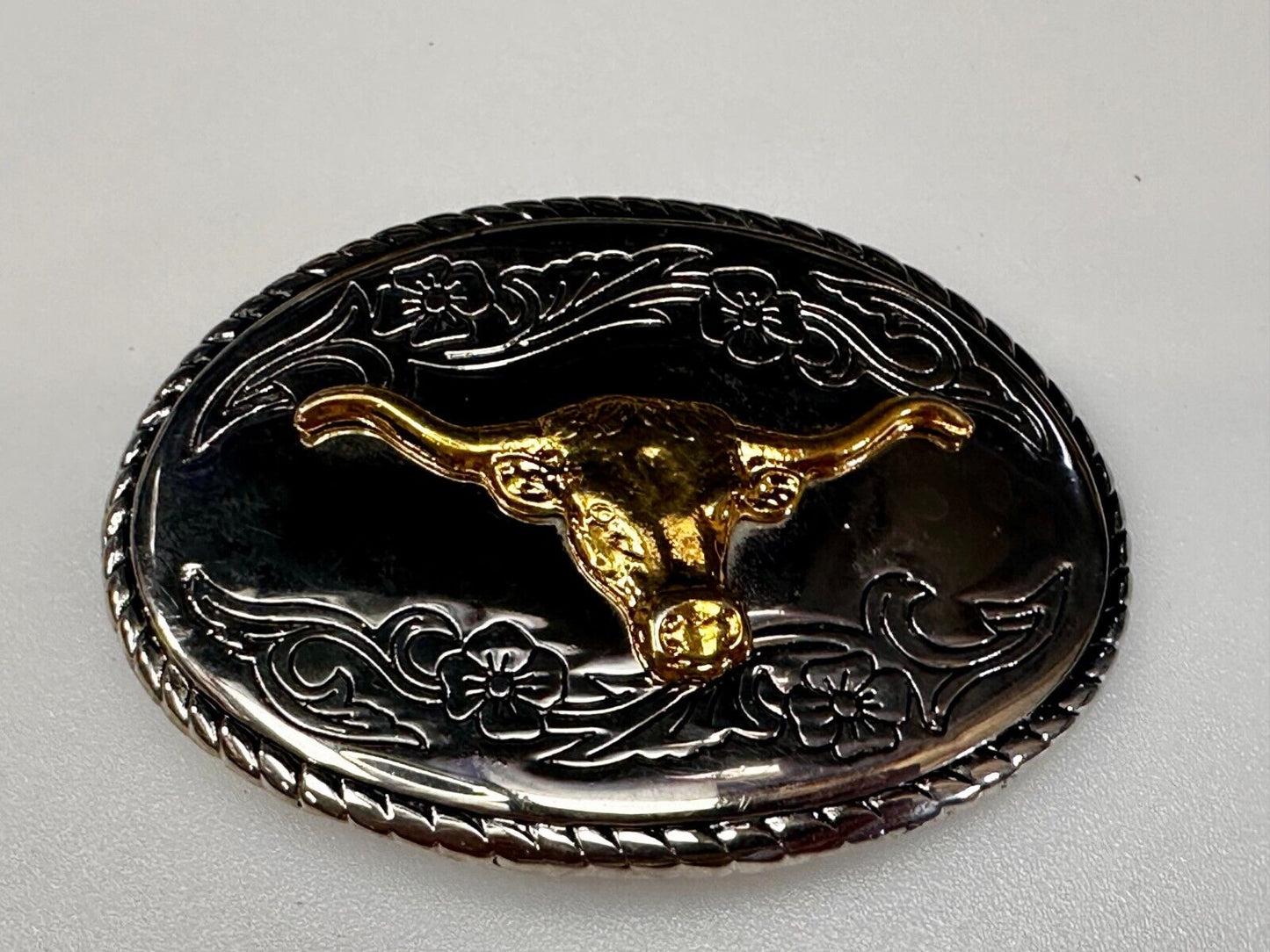 Texas Longhorn Steer Bull Cow Skull Reflective Oval Two Tone Vintage Belt Buckle
